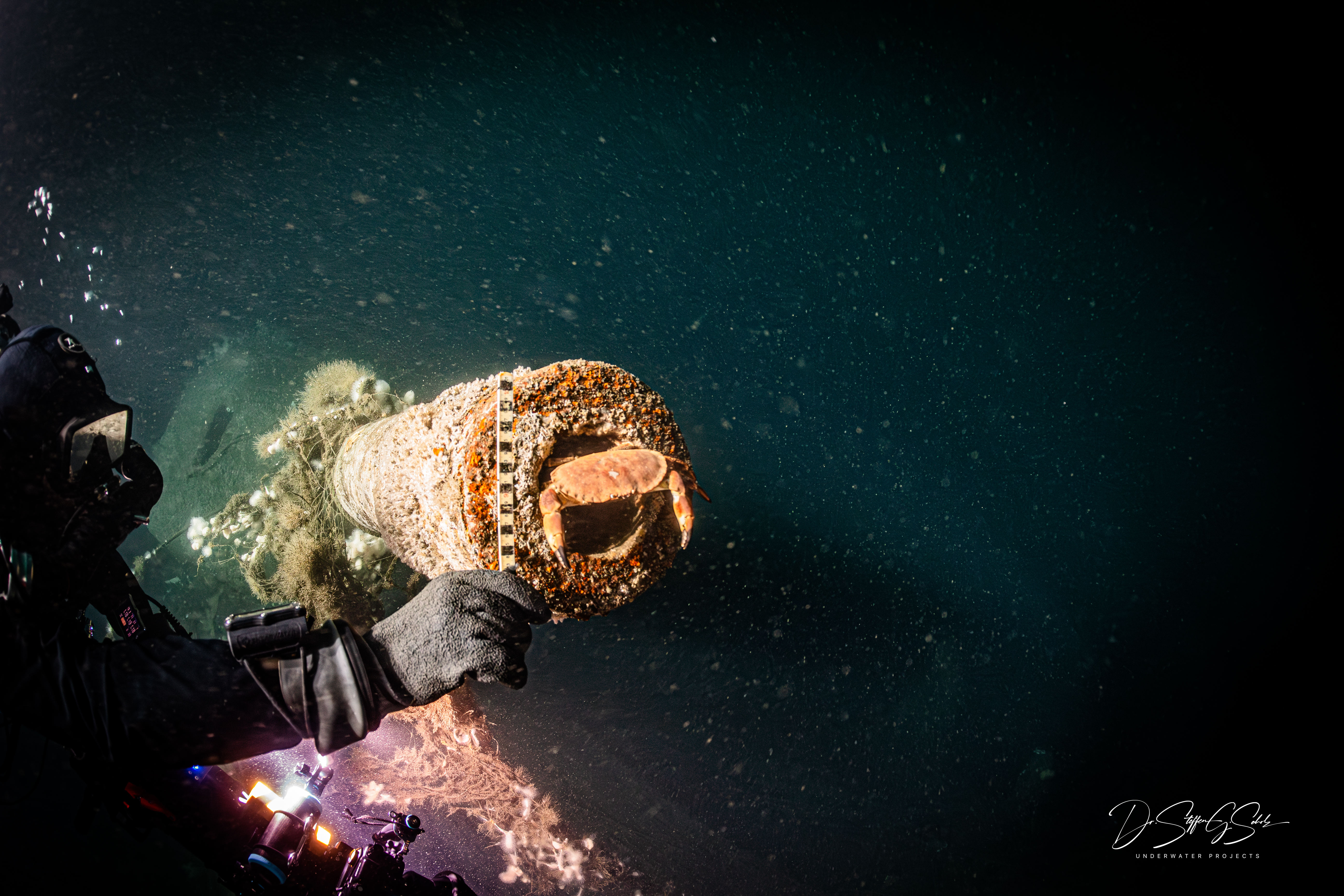HMS Nottingham on the seabed